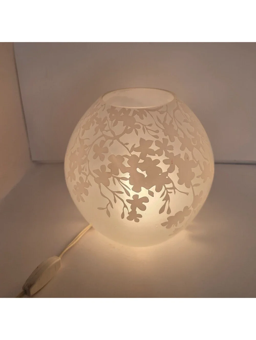 IKEA Knubbig Table Lamp White Frosted Glass Cherry Blossom Globe Mood Light 10'